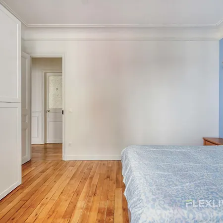 Flexliving - Whole House - Vincent Auriol Apartment Paris